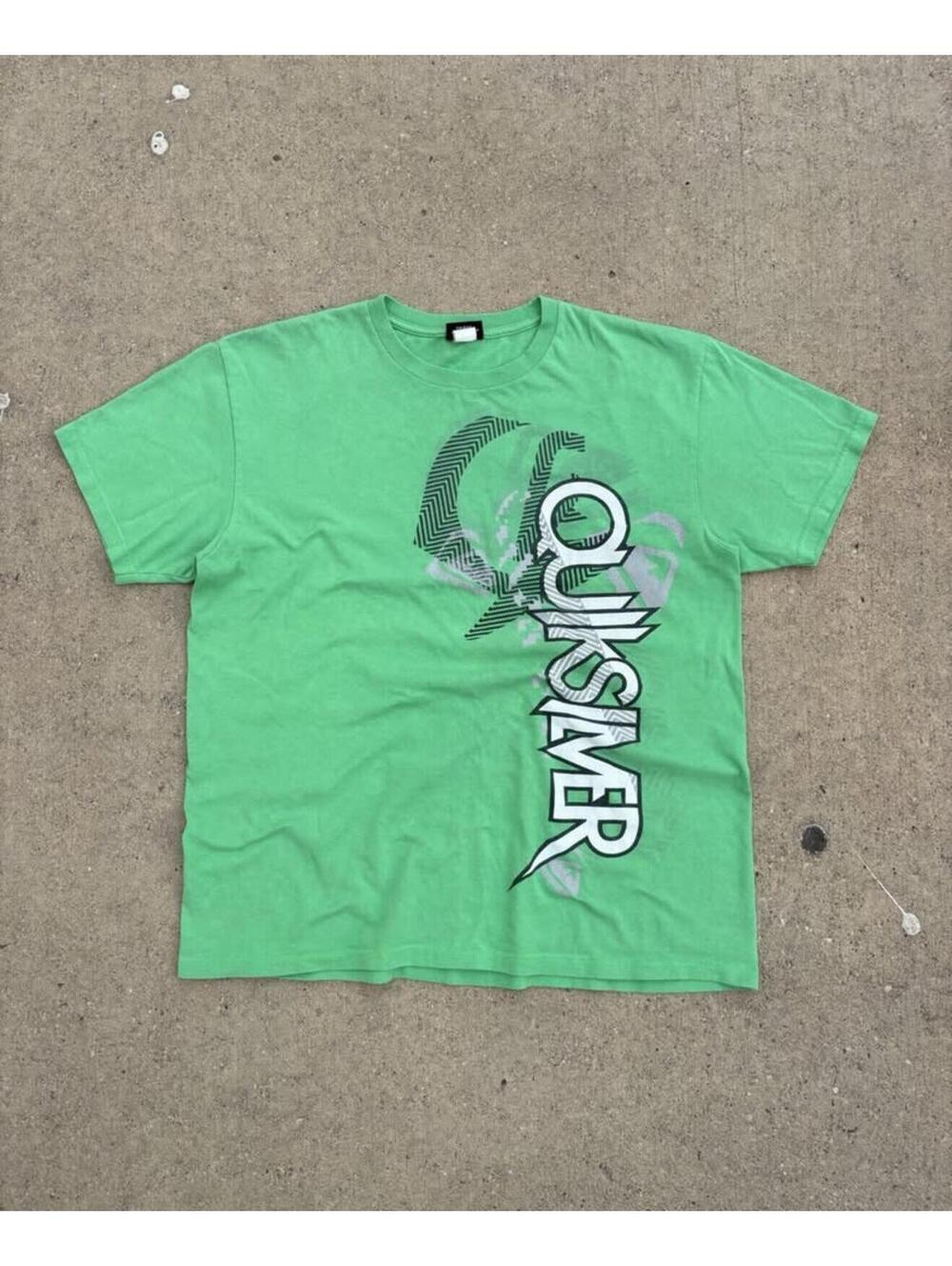 Vintage Y2K Quiksilver Green Sun faded Graphic Logo T-Shirt